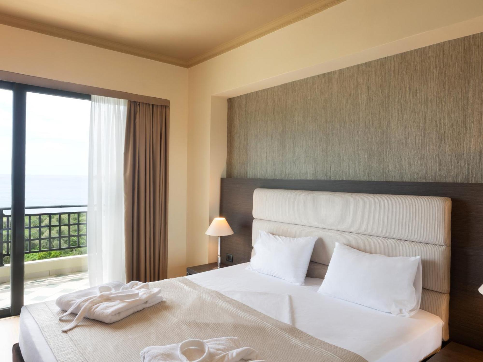 Rapo's Hotel Himare